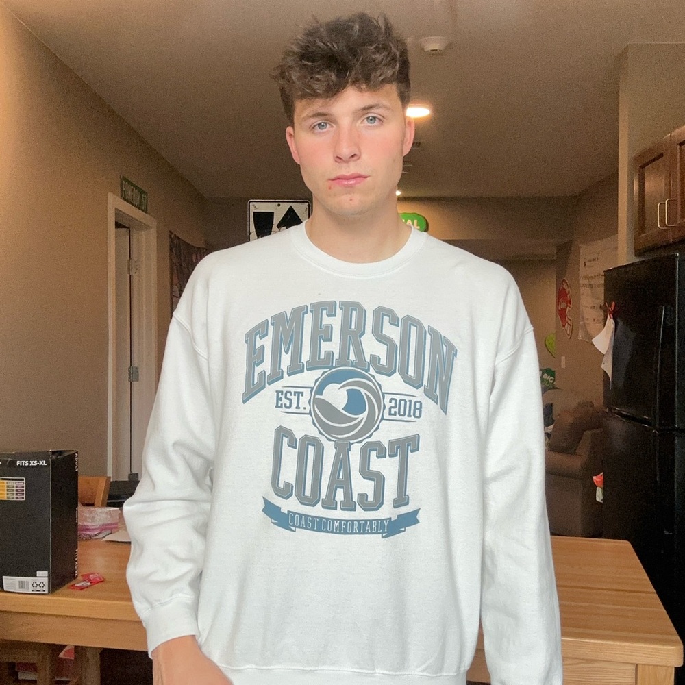 Emerson Coast White Crewneck Sweatshirt – Men’s Large